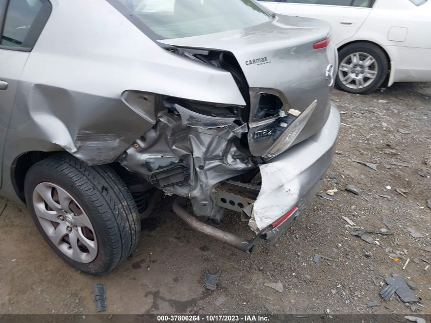 2013 MAZDA MAZDA3 I SPORT - JM1BL1UP9D1755242