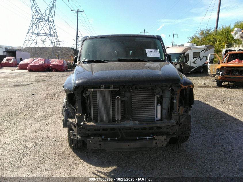 2017 NISSAN NV PASSENGER NV3500 HD SV V6 5BZBF0AA8HN852187