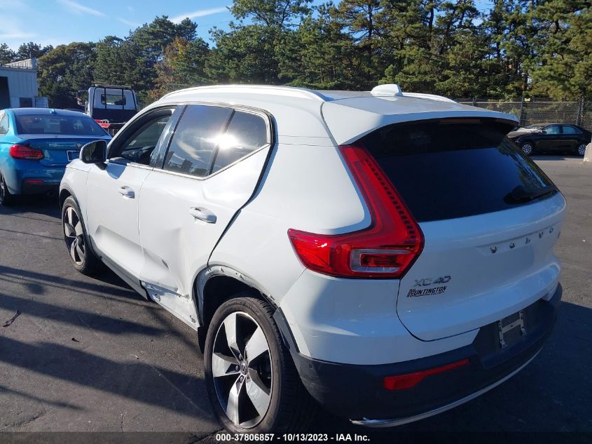 YV4162UK8K2114519 Volvo XC40 MOMENTUM 3