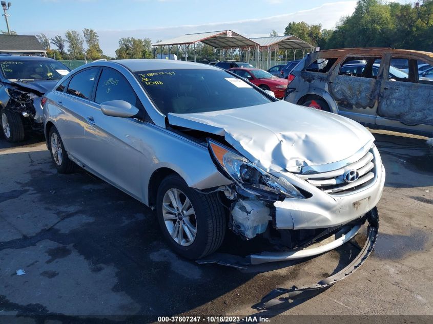 2014 HYUNDAI SONATA GLS - 5NPEB4AC3EH926810