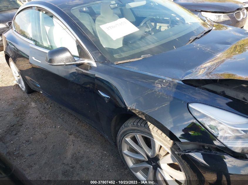 5YJ3E1EB0JF134962 | 2018 TESLA MODEL 3