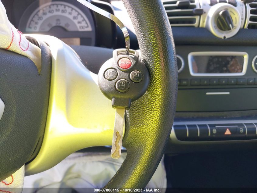 2015 SMART FORTWO PASSION/PURE WMEEJ3BA0FK819678
