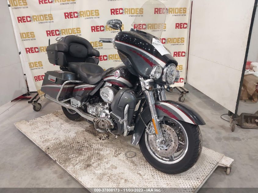 2006 HARLEY-DAVIDSON FLHTCUSE - 1HD1PRE176Y953092