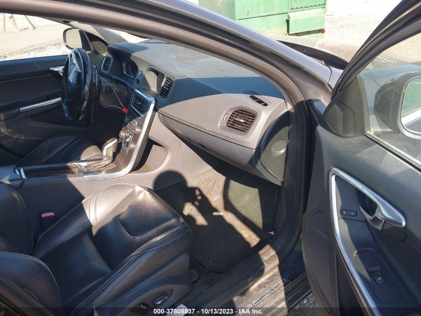 2014 VOLVO S60 T5 - YV1612FS3E1280651