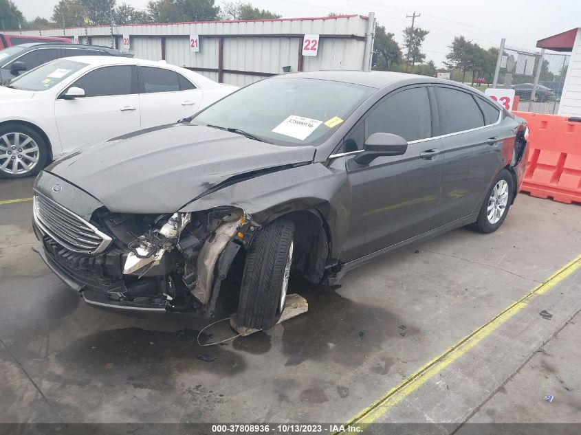 2017 FORD FUSION S - 3FA6P0G72HR214854