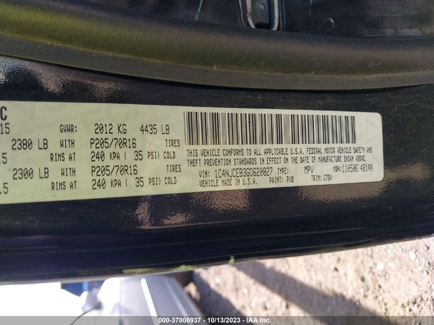 2016 JEEP COMPASS LATITUDE - 1C4NJCEB3GD620827