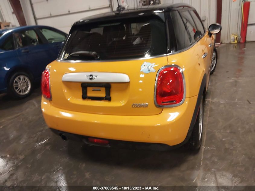 2015 MINI COOPER HARDTOP 4 DOOR - WMWXS5C55FT832841