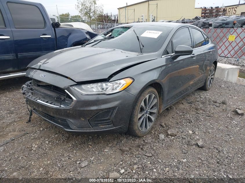 VIN 3FA6P0T99LR180329 2020 FORD FUSION SE