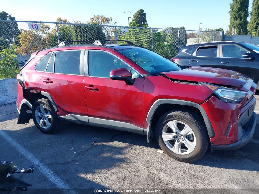 2020 TOYOTA RAV4 XLE - 2T3W1RFV0LW067082