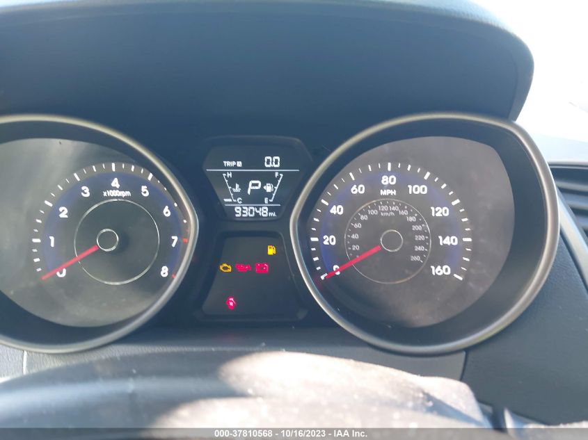 2016 HYUNDAI ELANTRA SE - 5NPDH4AE5GH727756