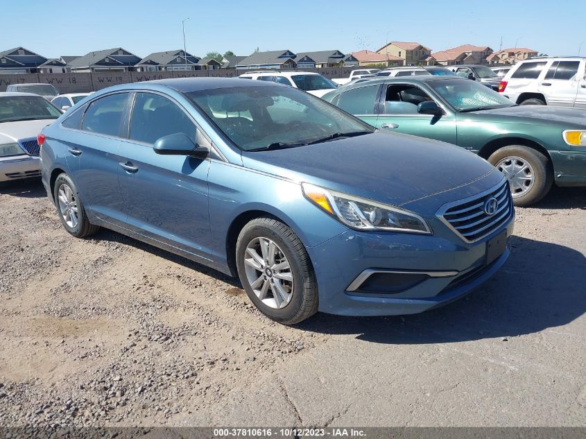 2016 HYUNDAI SONATA 2.4L SE - 5NPE24AF7GH361331