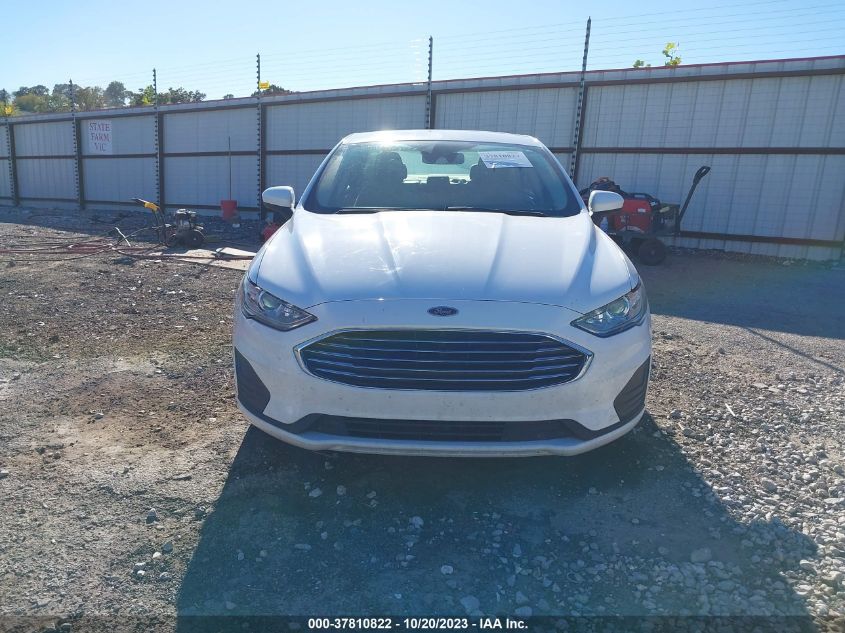 VIN 3FA6P0LU8KR138706 2019 FORD FUSION HYBRID no.12