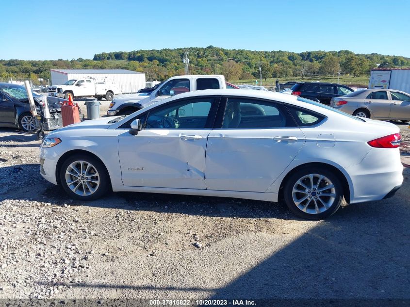 VIN 3FA6P0LU8KR138706 2019 FORD FUSION HYBRID no.14