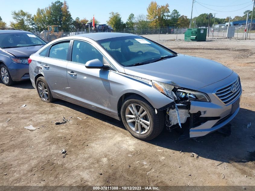 2015 HYUNDAI SONATA 2.4L SE - 5NPE24AF7FH172077