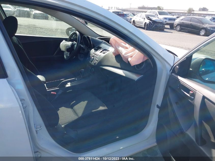 2013 MAZDA MAZDA3 I TOURING - JM1BL1LP2D1811720
