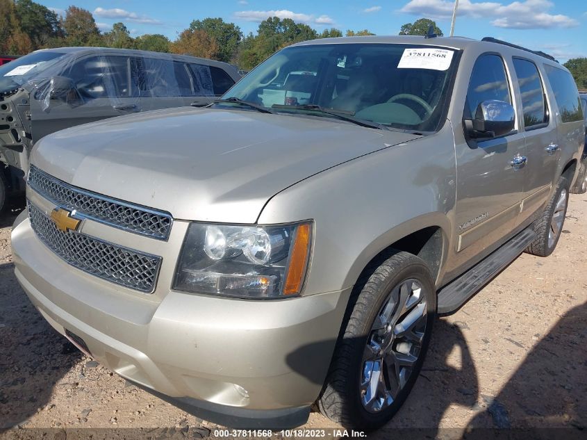 2013 CHEVROLET SUBURBAN 1500 LT 1GNSCJE06DR144045