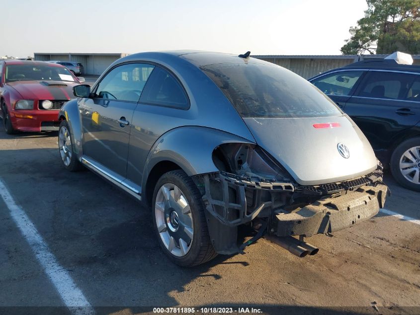 2013 VOLKSWAGEN BEETLE COUPE 2.5L W/SUN/SOUND/NAV - 3VWJP7AT3DM603073