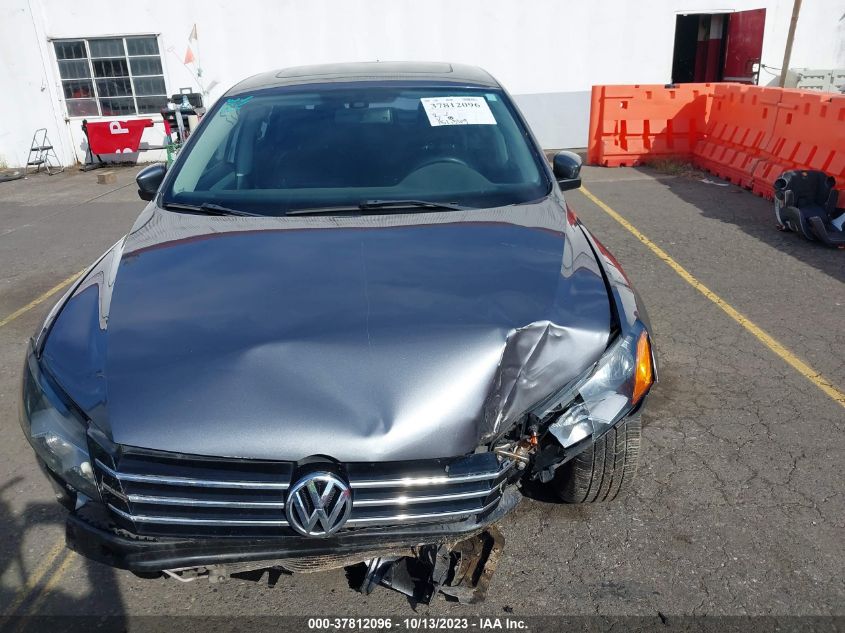 2013 VOLKSWAGEN PASSAT SE W/SUNROOF - 1VWBP7A36DC093999