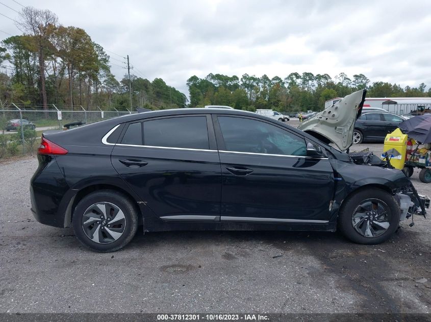 2017 HYUNDAI IONIQ HYBRID SEL - KMHC75LC2HU036395