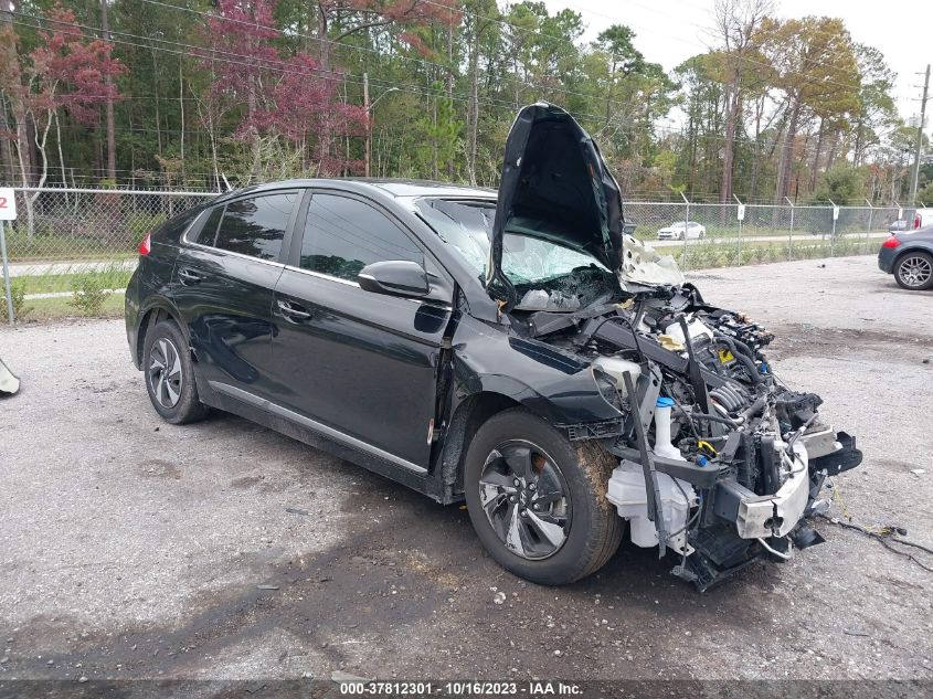 2017 HYUNDAI IONIQ HYBRID SEL - KMHC75LC2HU036395