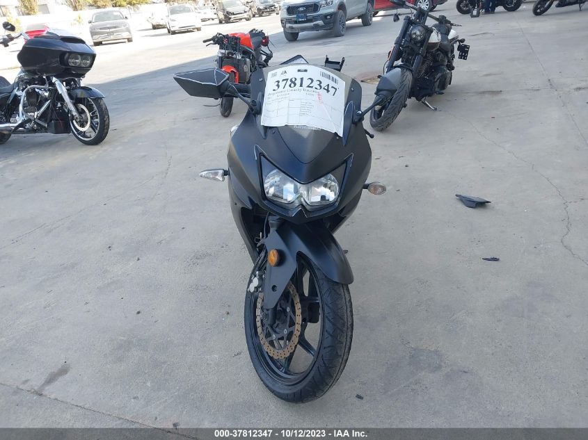 2011 KAWASAKI EX250 J JKAEXMJ19BDA92217
