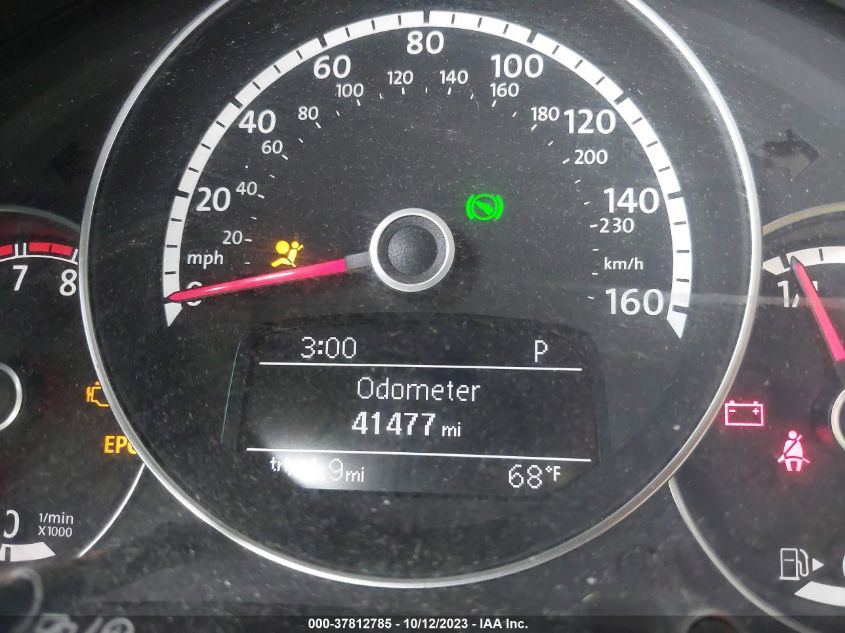 2014 VOLKSWAGEN BEETLE CONVERTIBLE 2.5L W/SOUND/NAV 3VW5X7AT0EM804593