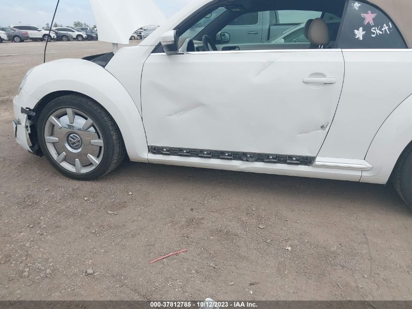 2014 VOLKSWAGEN BEETLE CONVERTIBLE 2.5L W/SOUND/NAV 3VW5X7AT0EM804593