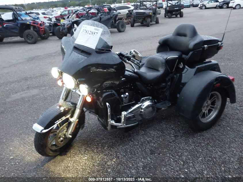 2020 HARLEY-DAVIDSON FLHTCUTG - 1HD1MAF19LB852093