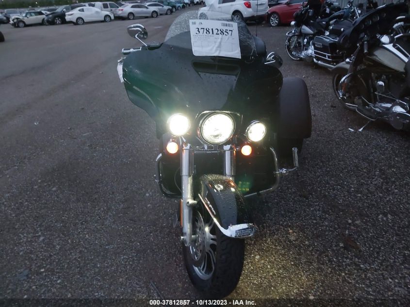 2020 HARLEY-DAVIDSON FLHTCUTG - 1HD1MAF19LB852093