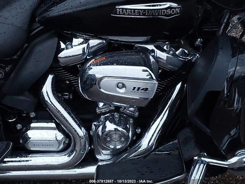 2020 HARLEY-DAVIDSON FLHTCUTG - 1HD1MAF19LB852093