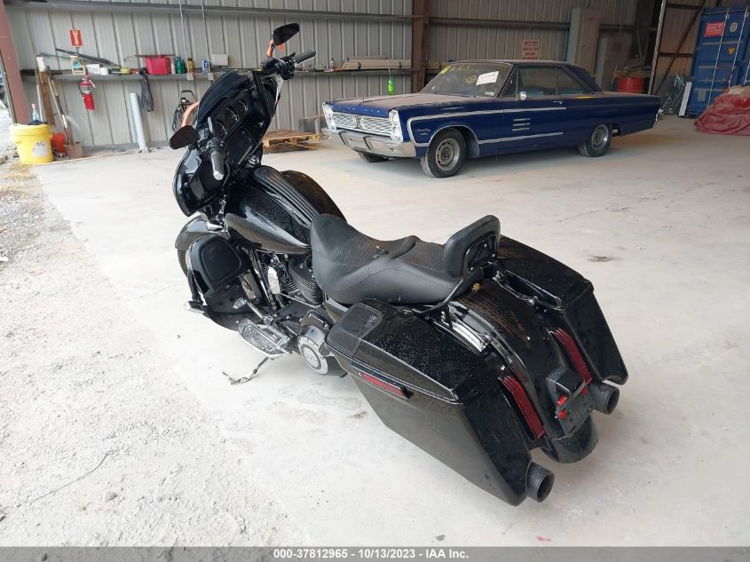 2015 HARLEY-DAVIDSON FLHXSE CVO STREET GLIDE 1HD1PXN11FB955850