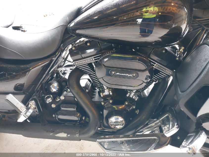 2015 HARLEY-DAVIDSON FLHXSE CVO STREET GLIDE 1HD1PXN11FB955850