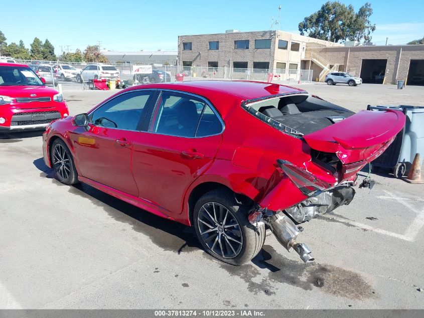 4T1S31AK8PU056918 Toyota Camry HYBRID SE 3