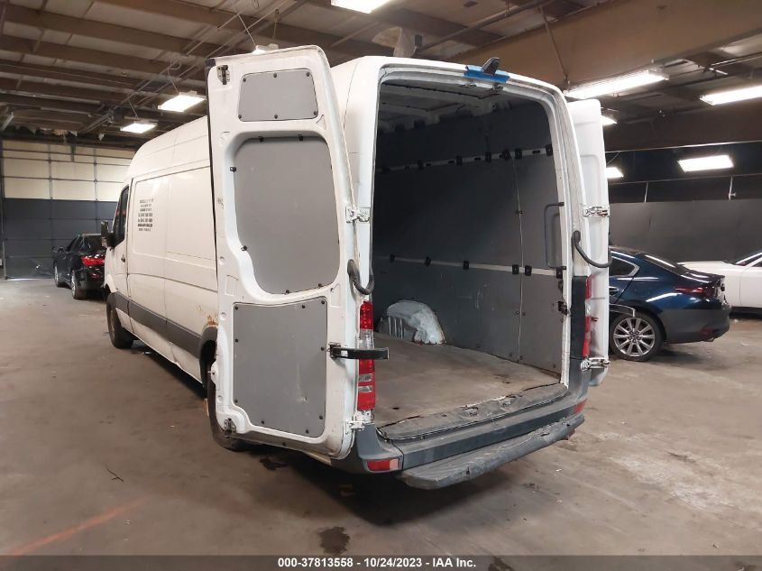 2015 MERCEDES-BENZ SPRINTER CARGO VANS WD3PE8DC7FP112470