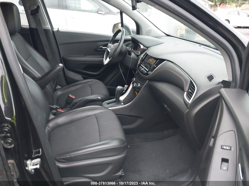 VIN KL7CJLSB4KB884488 2019 CHEVROLET TRAX 1LT