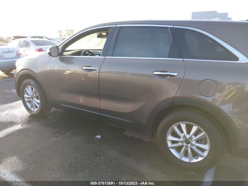 2019 KIA SORENTO LX - 5XYPG4A3XKG449113