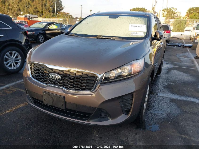 2019 KIA SORENTO LX - 5XYPG4A3XKG449113