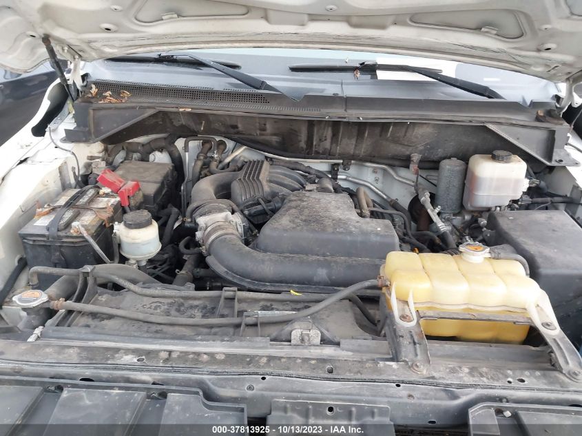 2013 NISSAN NV 2500 - 1N6BF0LY8DN111717