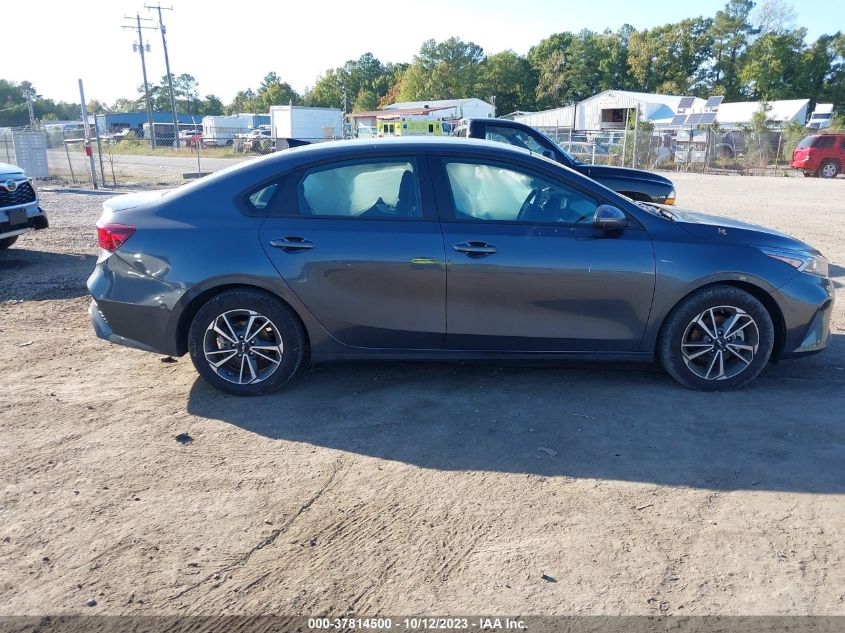 VIN 3KPF24AD6PE555646 2023 KIA FORTE LXS