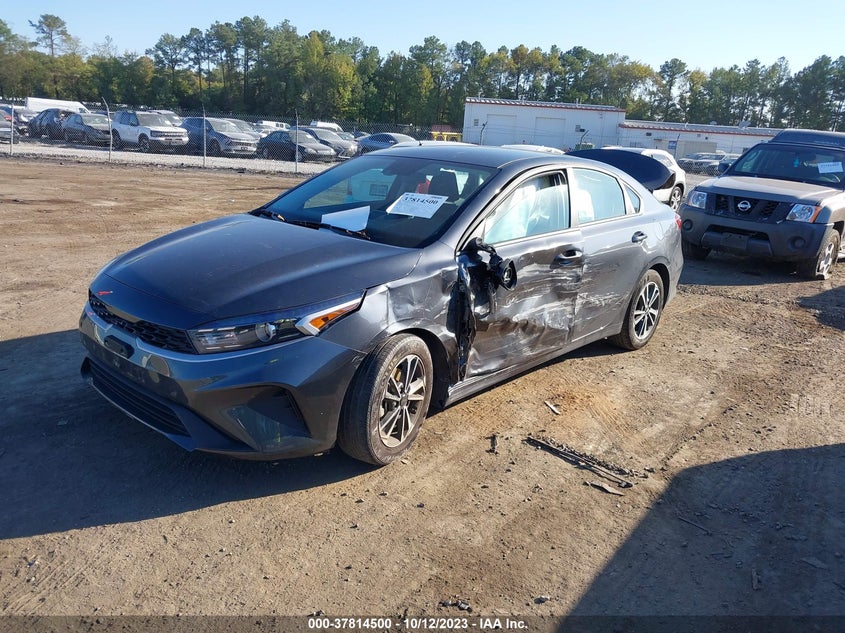 VIN 3KPF24AD6PE555646 2023 KIA FORTE LXS