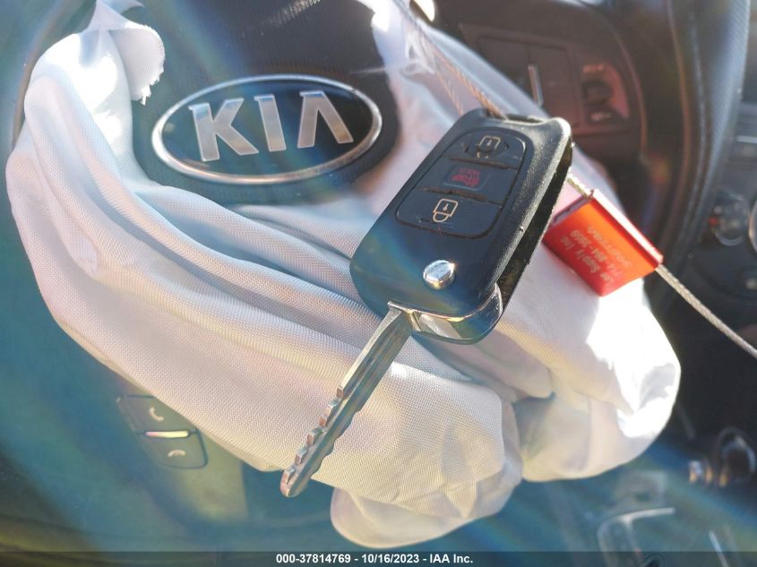 2013 KIA SOUL + - KNDJT2A62D7523530