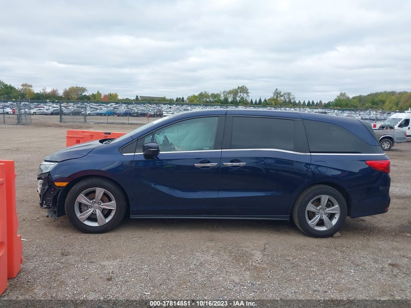 VIN 5FNRL6H54JB106763 2018 HONDA ODYSSEY EX