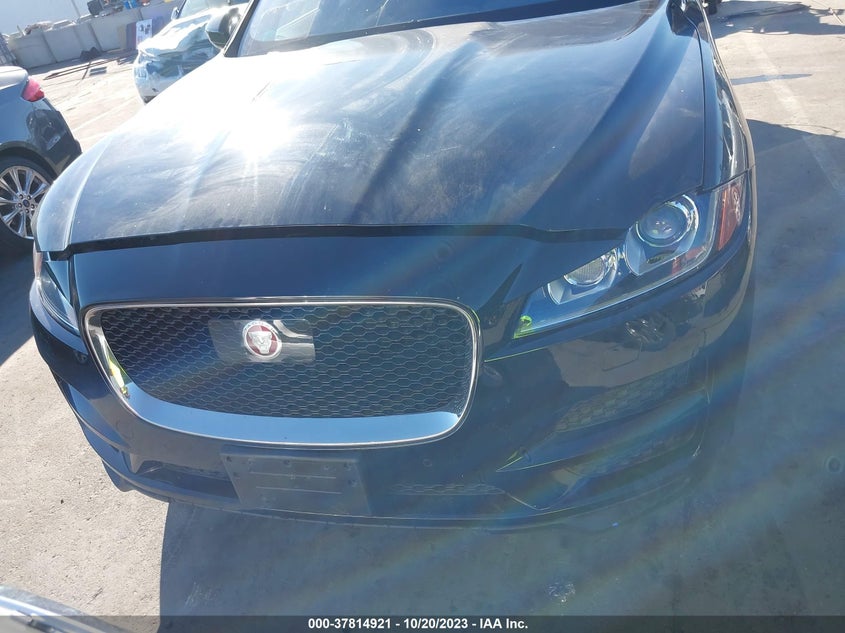 VIN SADCJ2FX9LA629835 2020 JAGUAR F-PACE 25T PREMIUM