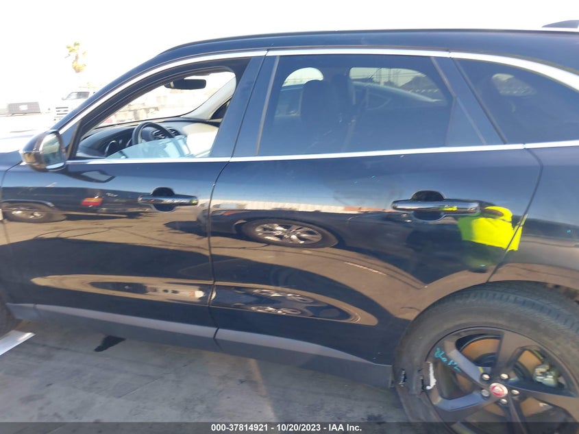 VIN SADCJ2FX9LA629835 2020 JAGUAR F-PACE 25T PREMIUM