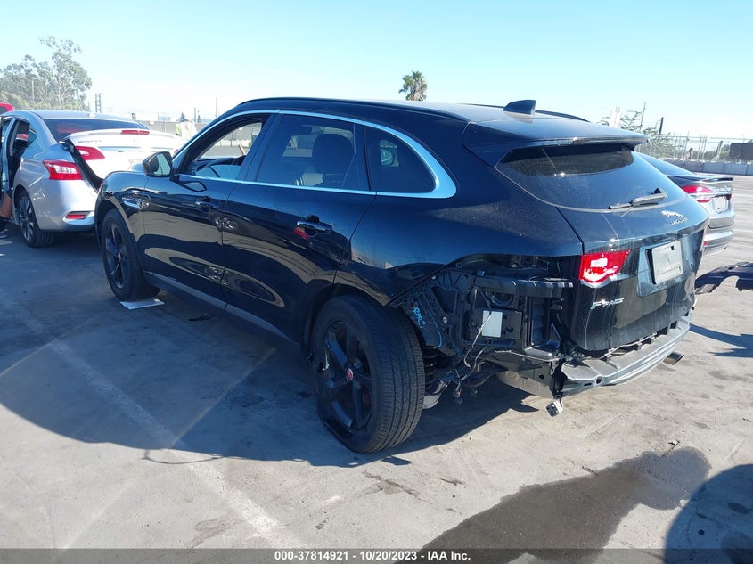 VIN SADCJ2FX9LA629835 2020 JAGUAR F-PACE 25T PREMIUM