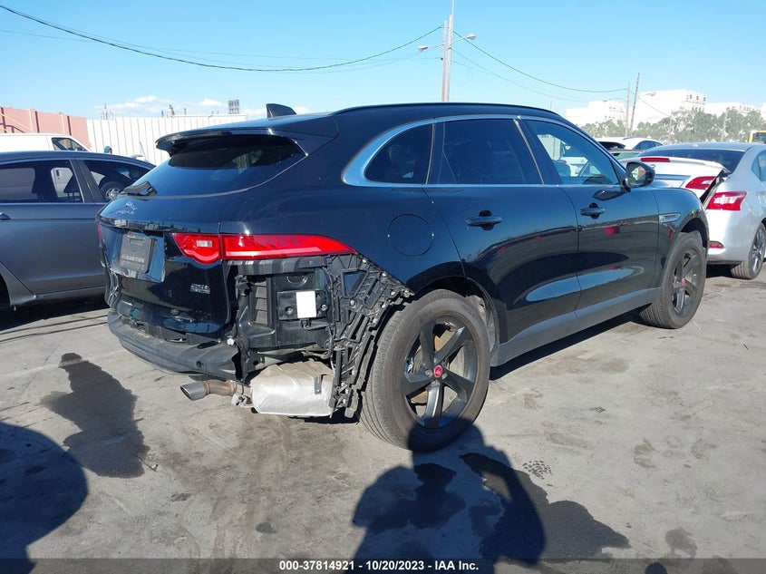 VIN SADCJ2FX9LA629835 2020 JAGUAR F-PACE 25T PREMIUM