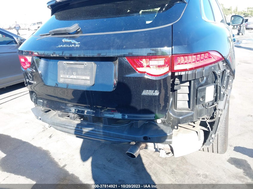 VIN SADCJ2FX9LA629835 2020 JAGUAR F-PACE 25T PREMIUM