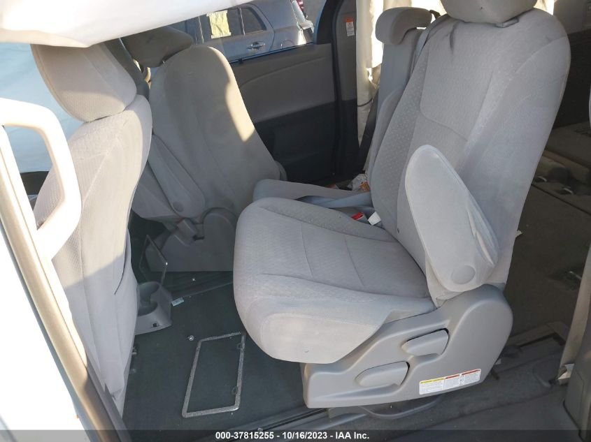 2015 TOYOTA SIENNA LE - 5TDKK3DC8FS536936
