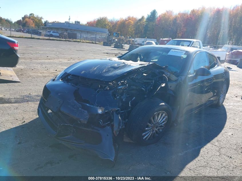 2016 PORSCHE PANAMERA - WP0AA2A75GL000481