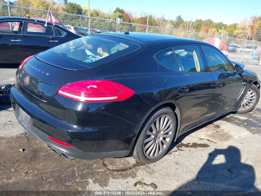 2016 PORSCHE PANAMERA - WP0AA2A75GL000481